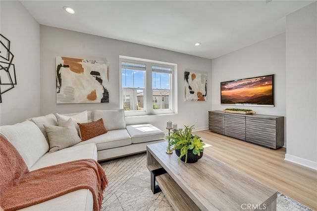 141 Edna, Lake Forest, CA 92630