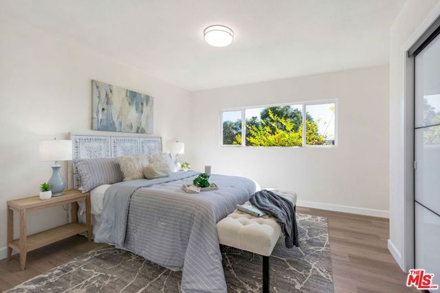 4933 W 20th Street, Los Angeles, CA 90016