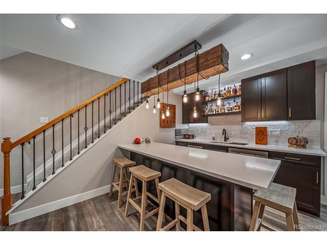 6340 W Alamo Dr, Littleton, CO 80123
