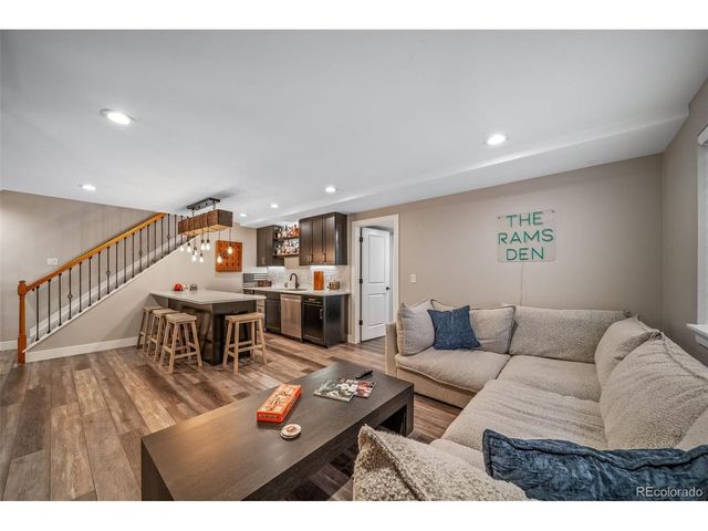 6340 W Alamo Dr, Littleton, CO 80123