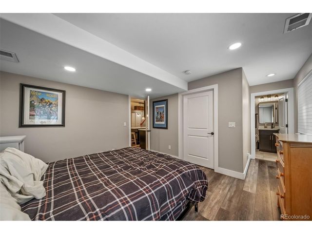6340 W Alamo Dr, Littleton, CO 80123