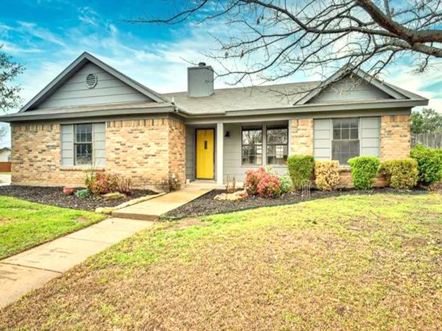 520 Post Oak Lane, Burleson, TX 76028