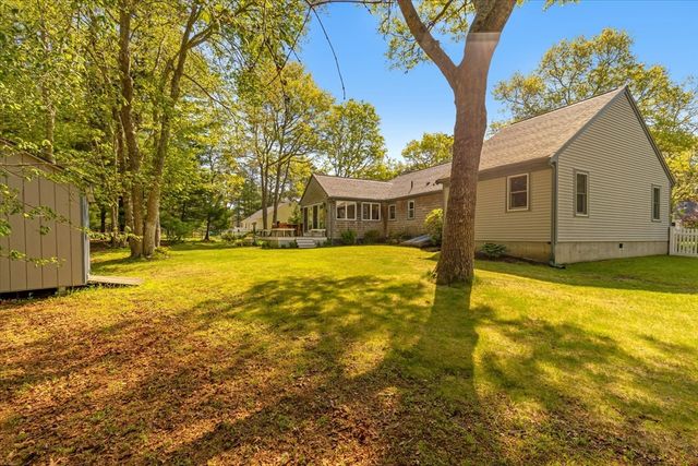 36 Mooring Dr, Barnstable, MA 02635