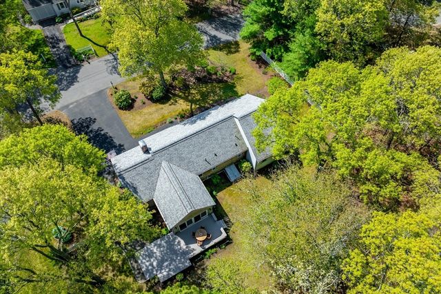 36 Mooring Dr, Barnstable, MA 02635
