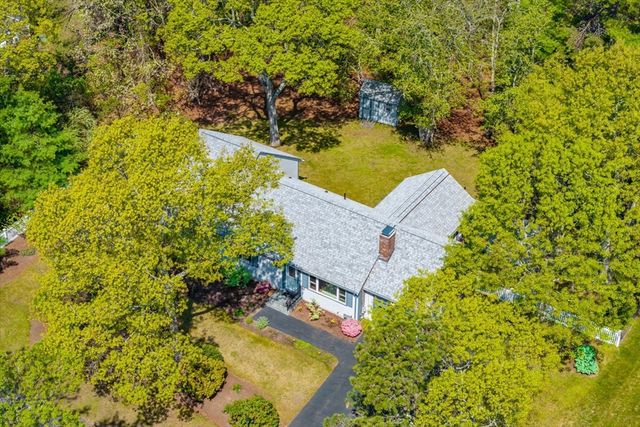36 Mooring Dr, Barnstable, MA 02635