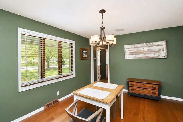 2869 Dartmouth Drive, Janesville, WI 53548