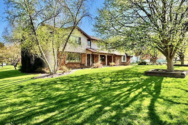 2869 Dartmouth Drive, Janesville, WI 53548