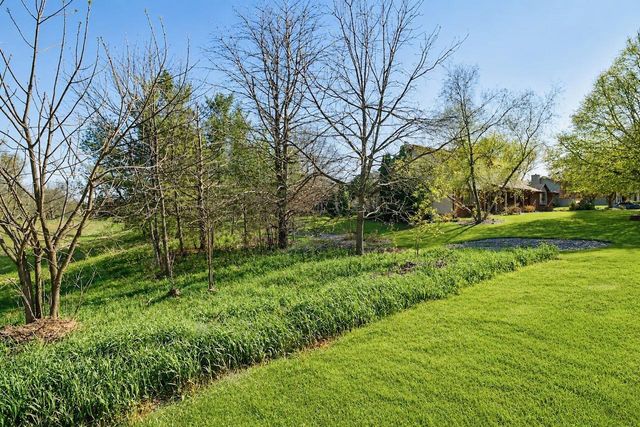 2869 Dartmouth Drive, Janesville, WI 53548