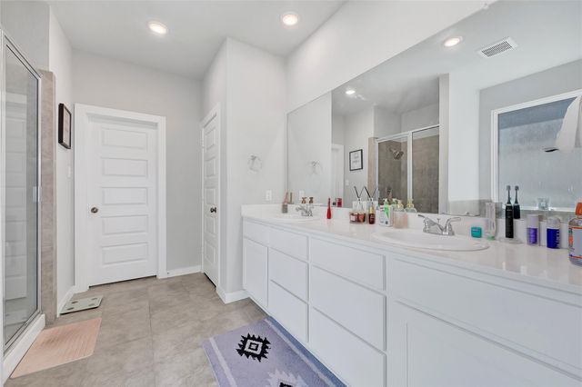 7214 Clearwater Cove Drive, Cypress, TX 77433