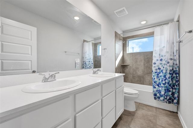 7214 Clearwater Cove Drive, Cypress, TX 77433