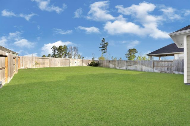 7214 Clearwater Cove Drive, Cypress, TX 77433