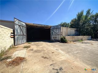 512 Jones Street, Gonzales, TX 78629