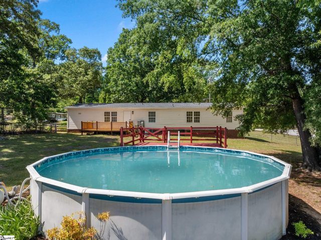 139 Blue Ridge Road, Campobello, SC 29322