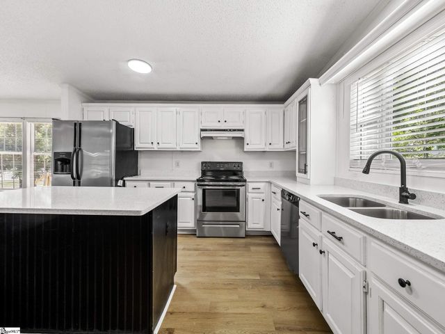 139 Blue Ridge Road, Campobello, SC 29322