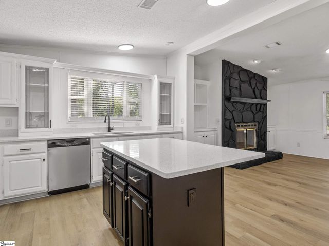 139 Blue Ridge Road, Campobello, SC 29322