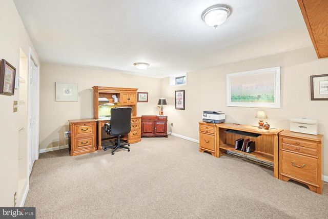 236 GRANDVIEW RD, Hummelstown, PA 17036