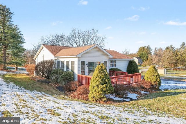 236 GRANDVIEW RD, Hummelstown, PA 17036