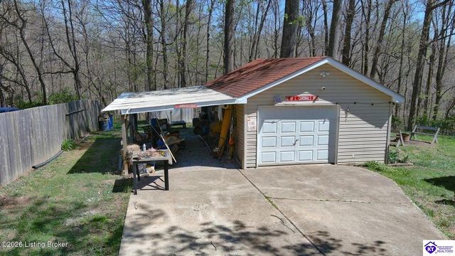 250 Wicker Lane, Brooks, KY 40109
