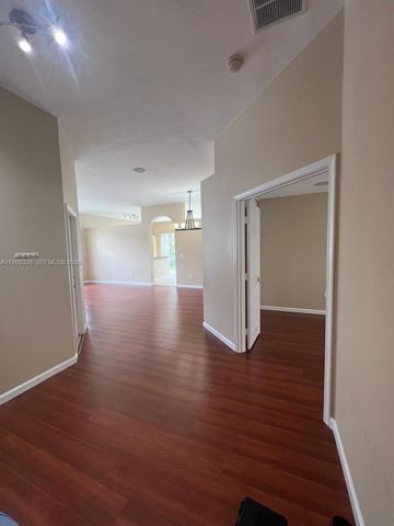 15624 SW 52nd Ct, Miramar, FL 33027