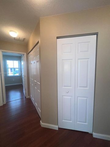 15624 SW 52nd Ct, Miramar, FL 33027