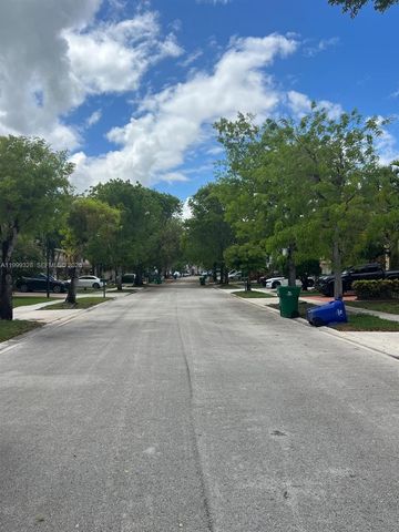 15624 SW 52nd Ct, Miramar, FL 33027