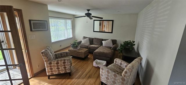 1087 100th Street, Niagara Falls, NY 14304