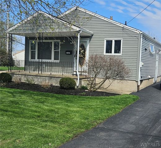 1087 100th Street, Niagara Falls, NY 14304