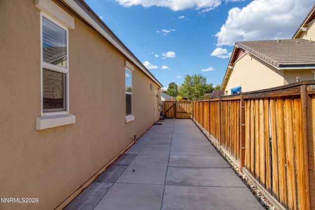 2925 Lessini Court, Sparks, NV 89434