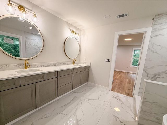 6104 Wandering Way, Norcross, GA 30093