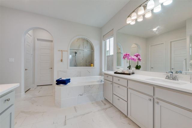 4556 La Roche Avenue, Carrollton, TX 75010