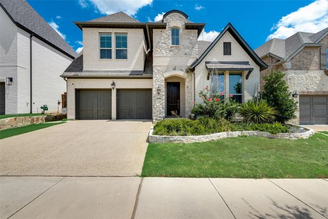 4556 La Roche Avenue, Carrollton, TX 75010