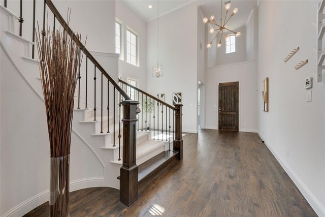 4556 La Roche Avenue, Carrollton, TX 75010
