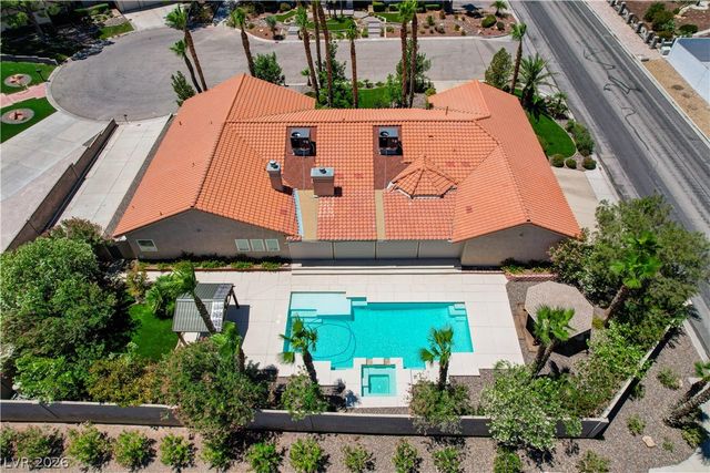 7441 Darby Avenue, Las Vegas, NV 89117