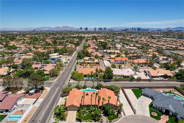 7441 Darby Avenue, Las Vegas, NV 89117