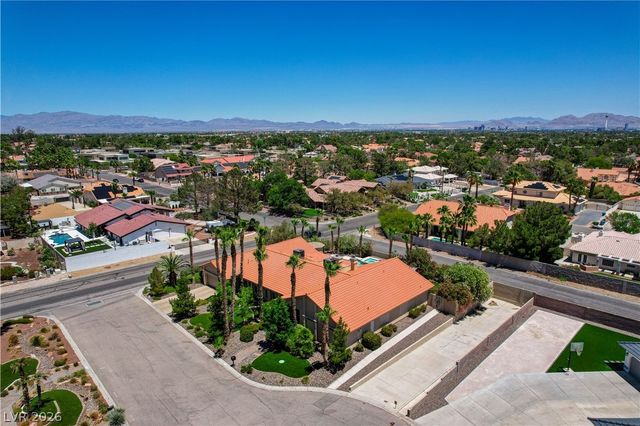 7441 Darby Avenue, Las Vegas, NV 89117