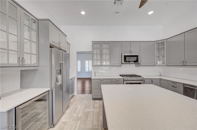 7441 Darby Avenue, Las Vegas, NV 89117