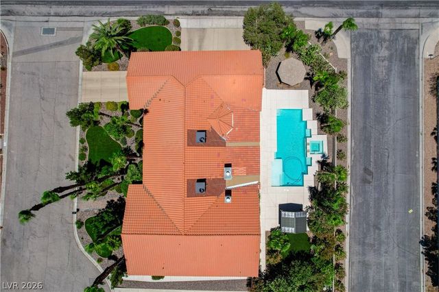 7441 Darby Avenue, Las Vegas, NV 89117
