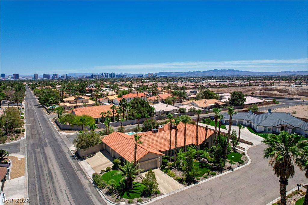 7441 Darby Avenue, Las Vegas, NV 89117