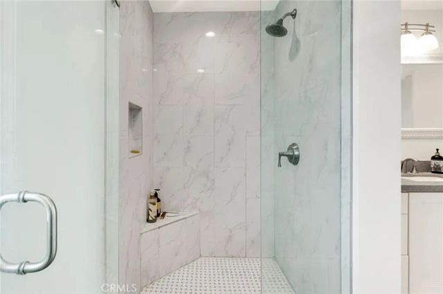 5661 Ladybird, La Jolla, CA 92037