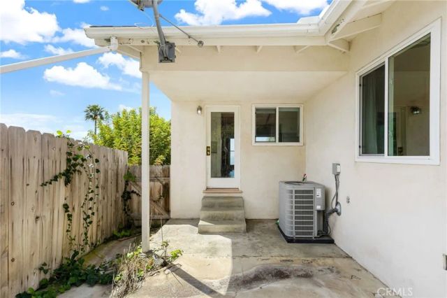 5661 Ladybird, La Jolla, CA 92037