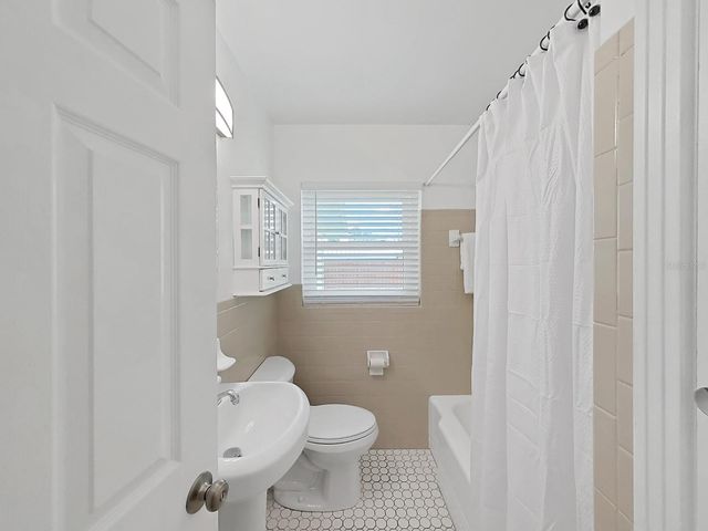 4610 W BAY VILLA AVENUE, Tampa, FL 33611