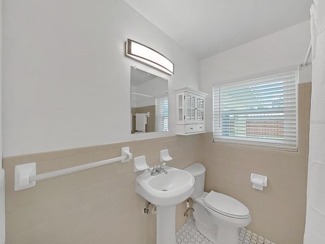 4610 W BAY VILLA AVENUE, Tampa, FL 33611