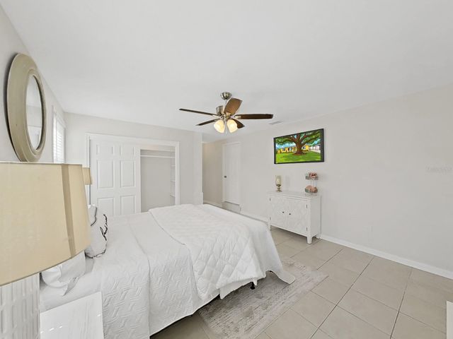 4610 W BAY VILLA AVENUE, Tampa, FL 33611