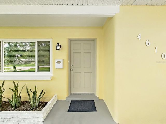 4610 W BAY VILLA AVENUE, Tampa, FL 33611