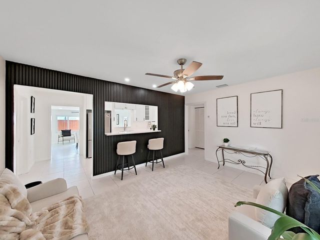 4610 W BAY VILLA AVENUE, Tampa, FL 33611