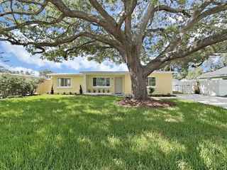 4610 W BAY VILLA AVENUE, Tampa, FL 33611