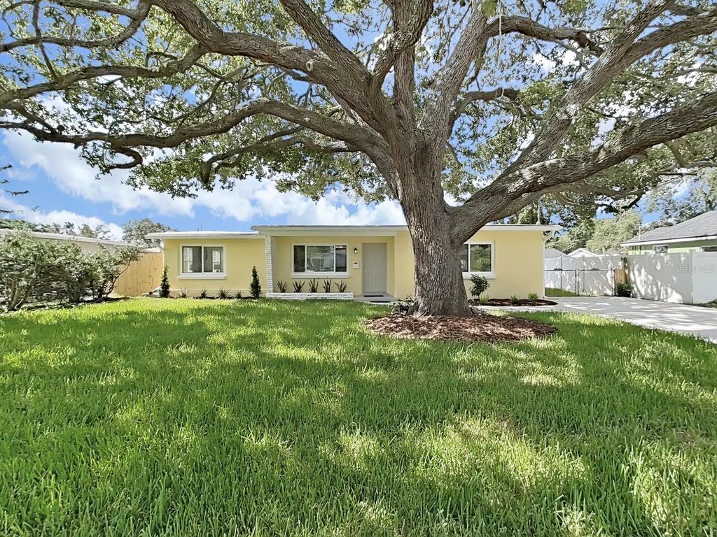 4610 W BAY VILLA AVENUE, Tampa, FL 33611