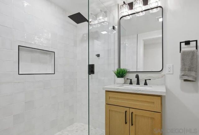 3590 Syracuse Ave, San Diego, CA 92122