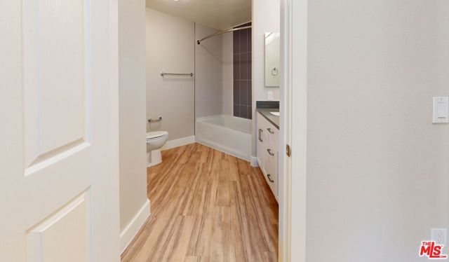 6280 W 3rd Street 4-137, Los Angeles, CA 90036