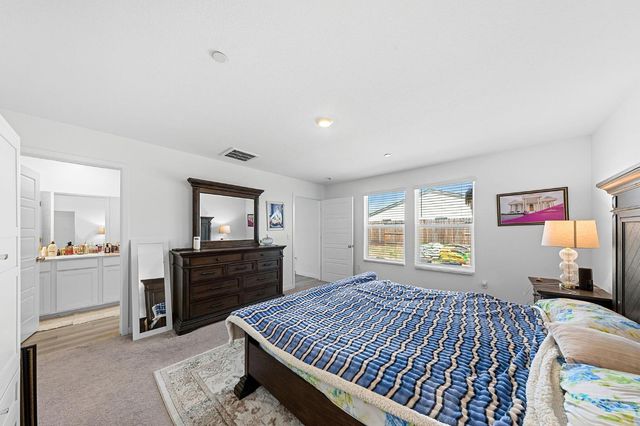 7473 Penfield Dr, Sacramento, CA 95829